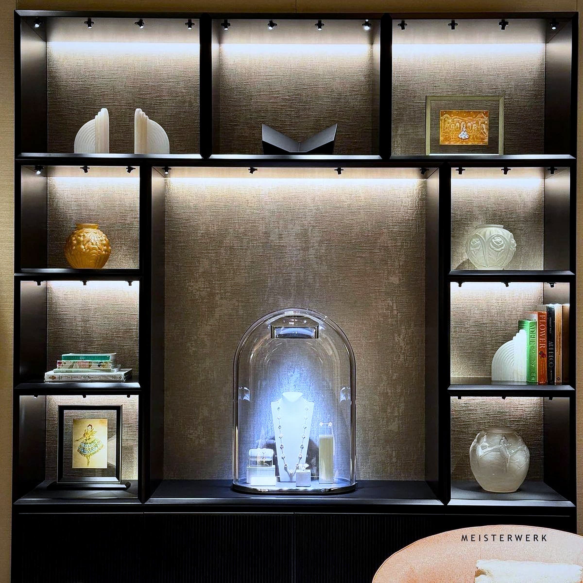 Van Cleef & Arpels, Avenues Mall, Kuwait — 7